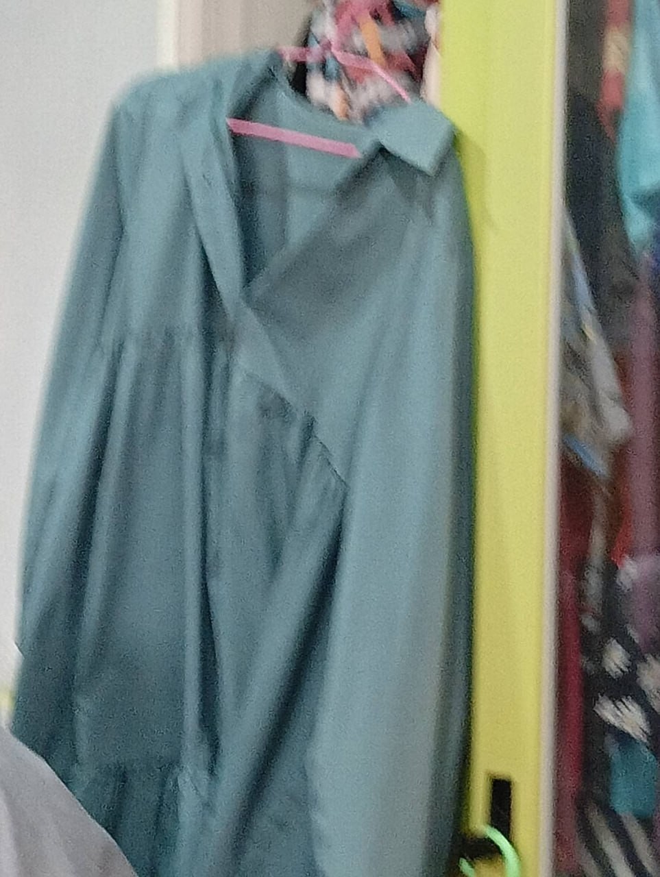 D2-77696